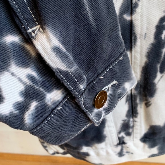 Worthy Threads Tie Dye Denim Boyfriend Trucker Jacket Size S - Picture 6 of 12